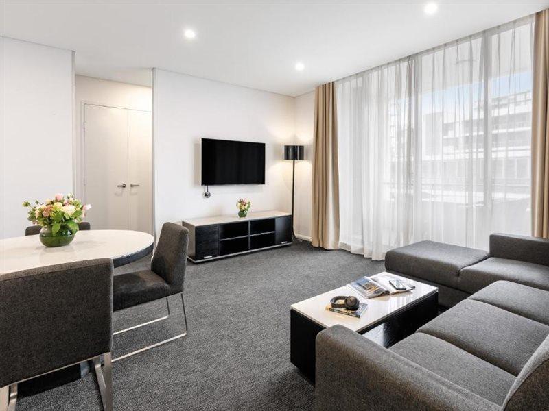 Meriton Suites Zetland Sydney Ngoại thất bức ảnh Living room
