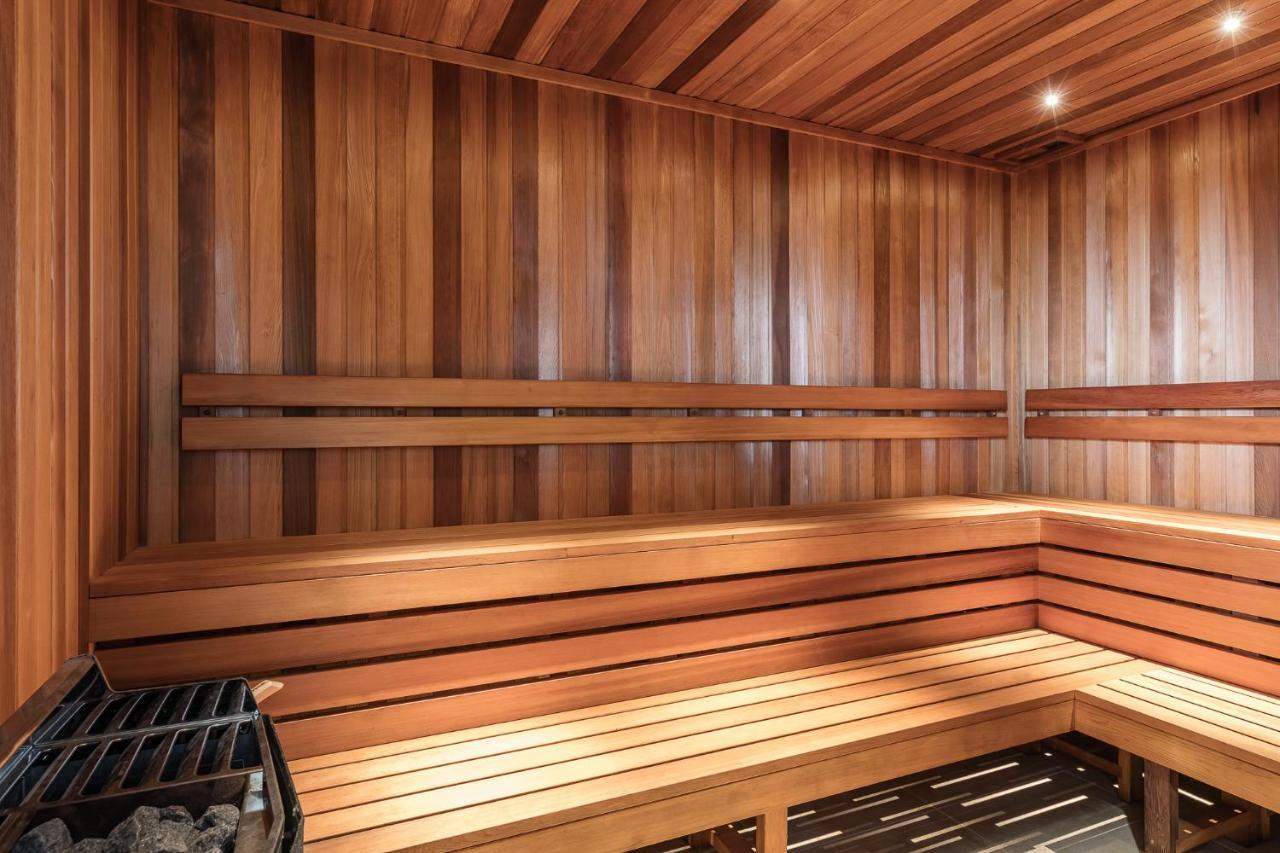 Meriton Suites Zetland Sydney Ngoại thất bức ảnh A modern Finnish sauna