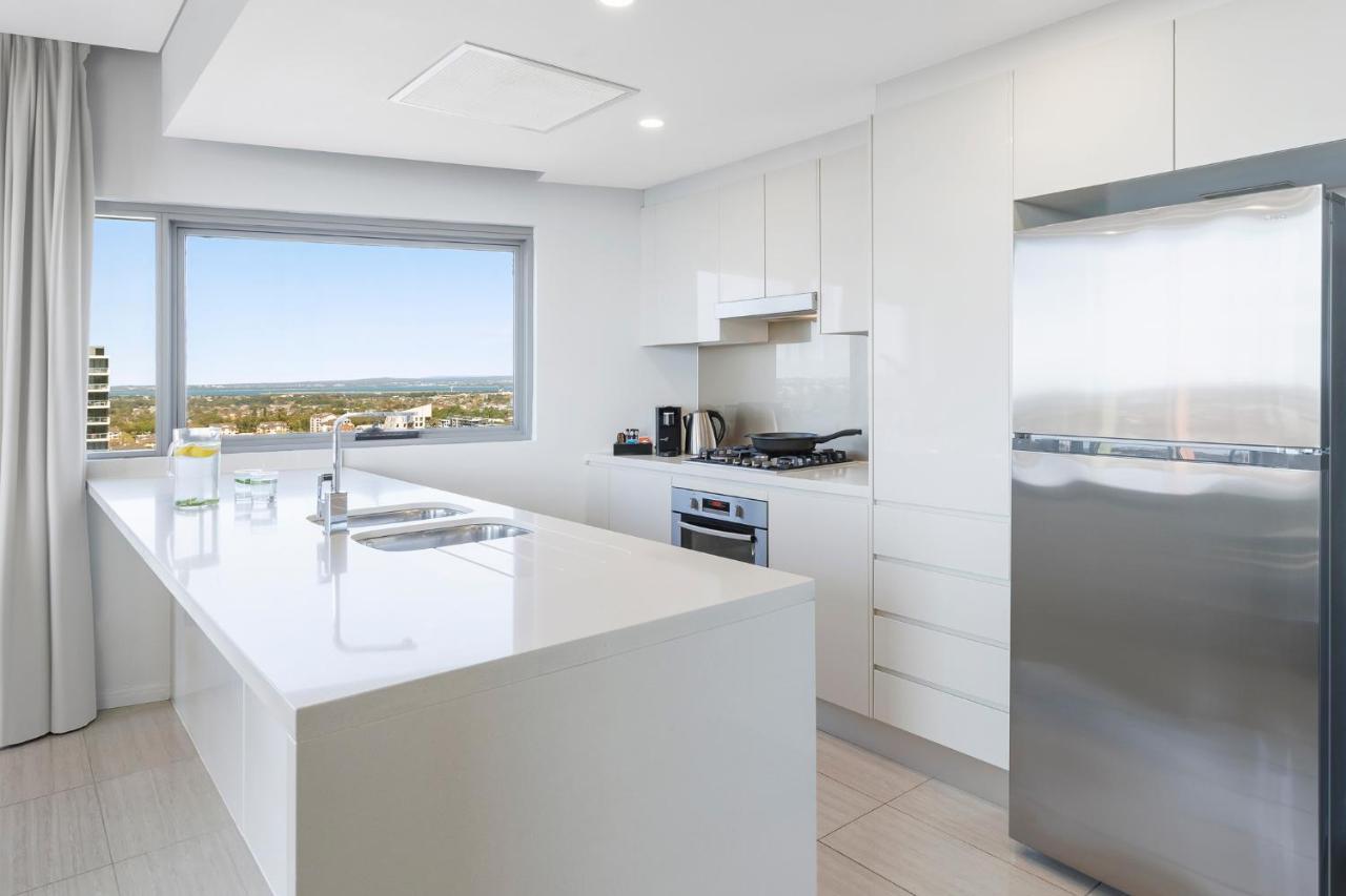 Meriton Suites Zetland Sydney Ngoại thất bức ảnh The kitchen of a typical apartment