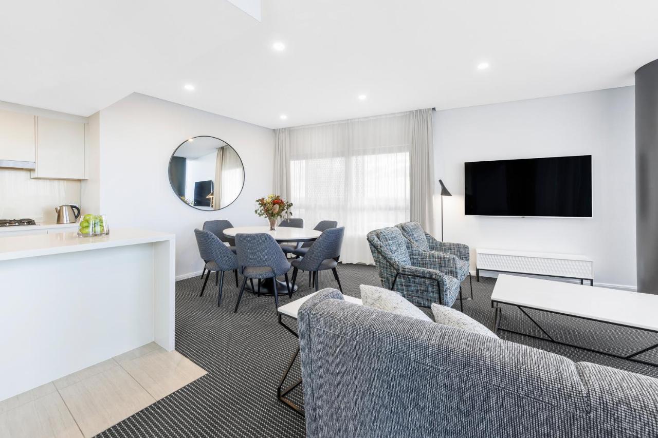 Meriton Suites Zetland Sydney Ngoại thất bức ảnh A typical apartment at the hotel