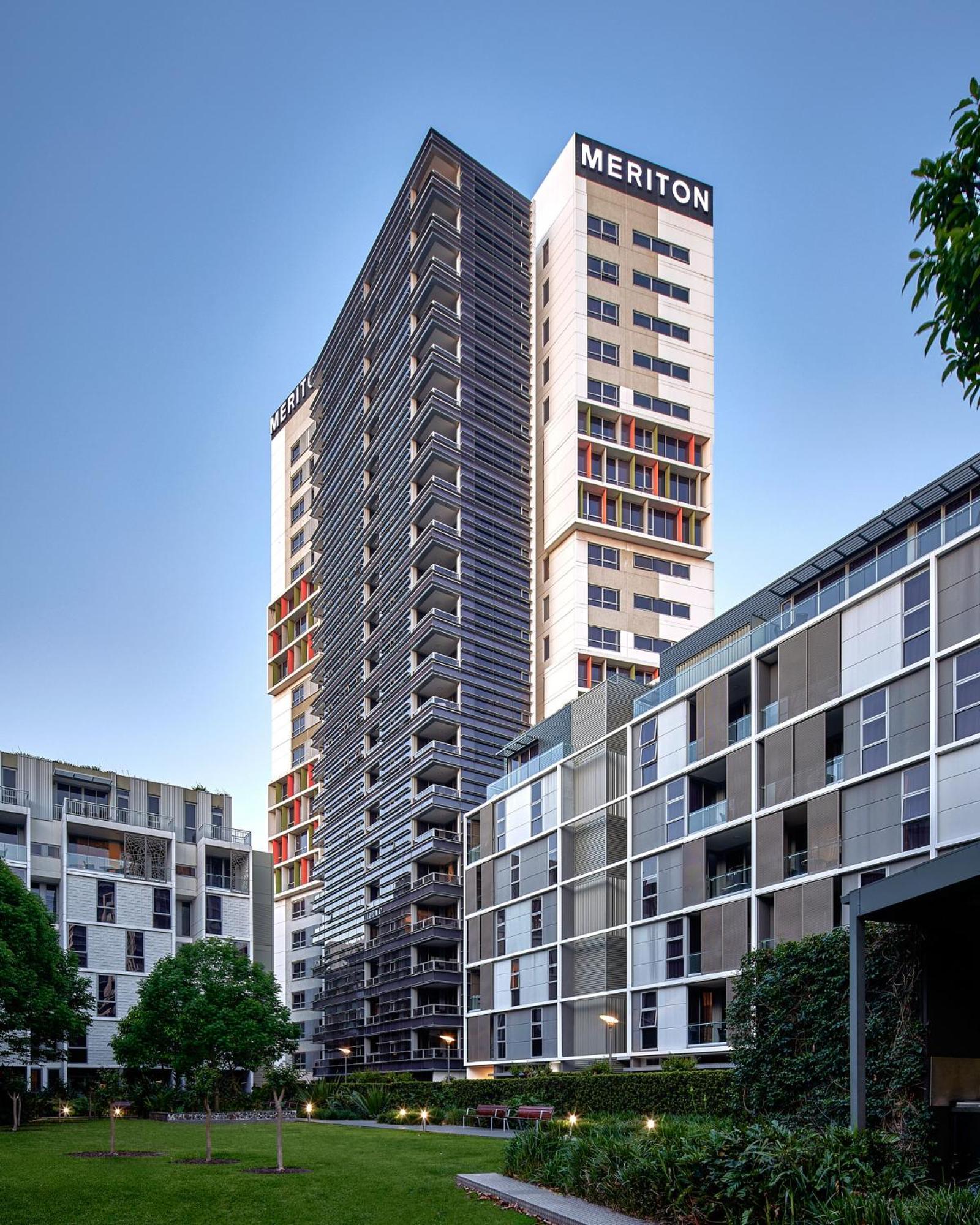 Meriton Suites Zetland Sydney Ngoại thất bức ảnh The apartment building