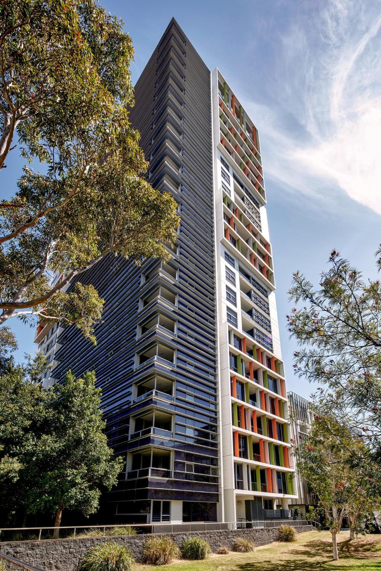 Meriton Suites Zetland Sydney Ngoại thất bức ảnh The proposed apartment tower